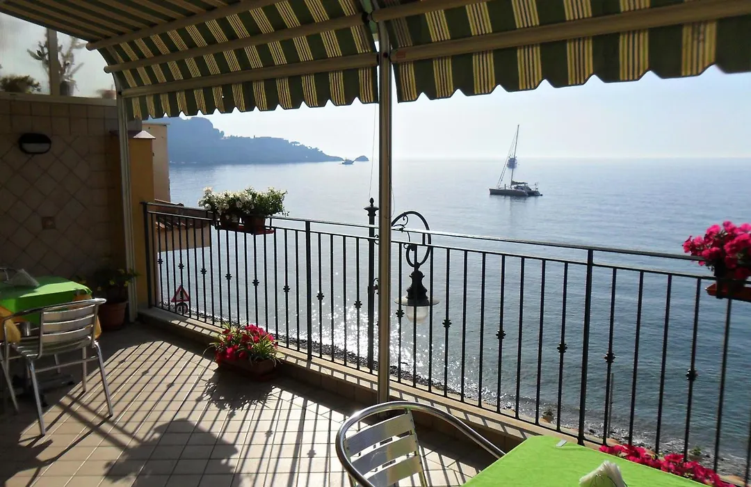 B&B Miramare-1