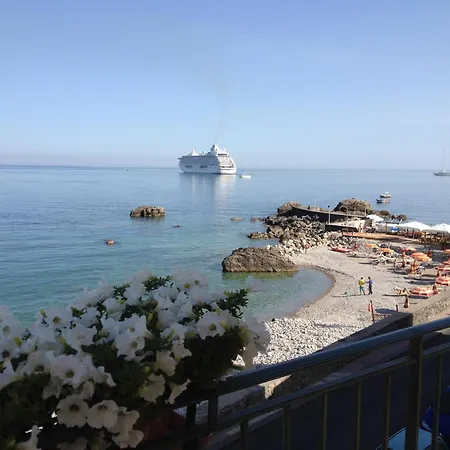 B&B Miramare-3