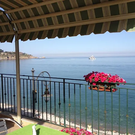 B&B Miramare-2